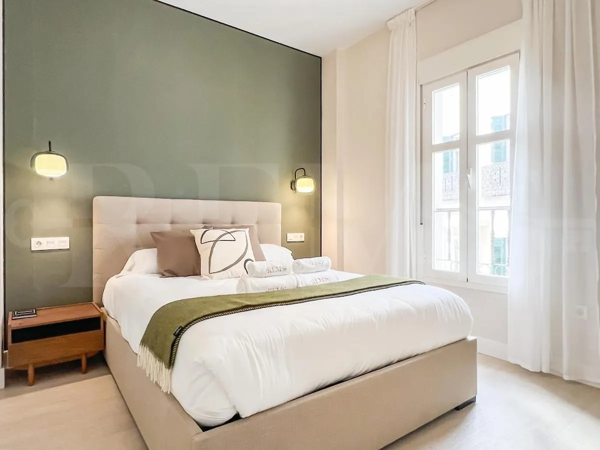 Exclusive Apartment In The Centre With Parking Rems Malaga 0*,