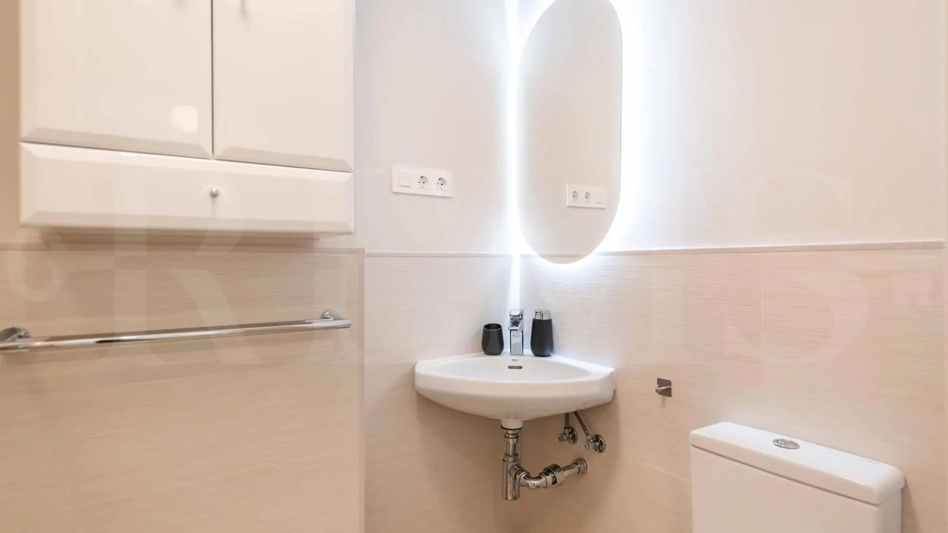 Exclusive Apartment In The Centre With Parking Rems Malaga 0*,